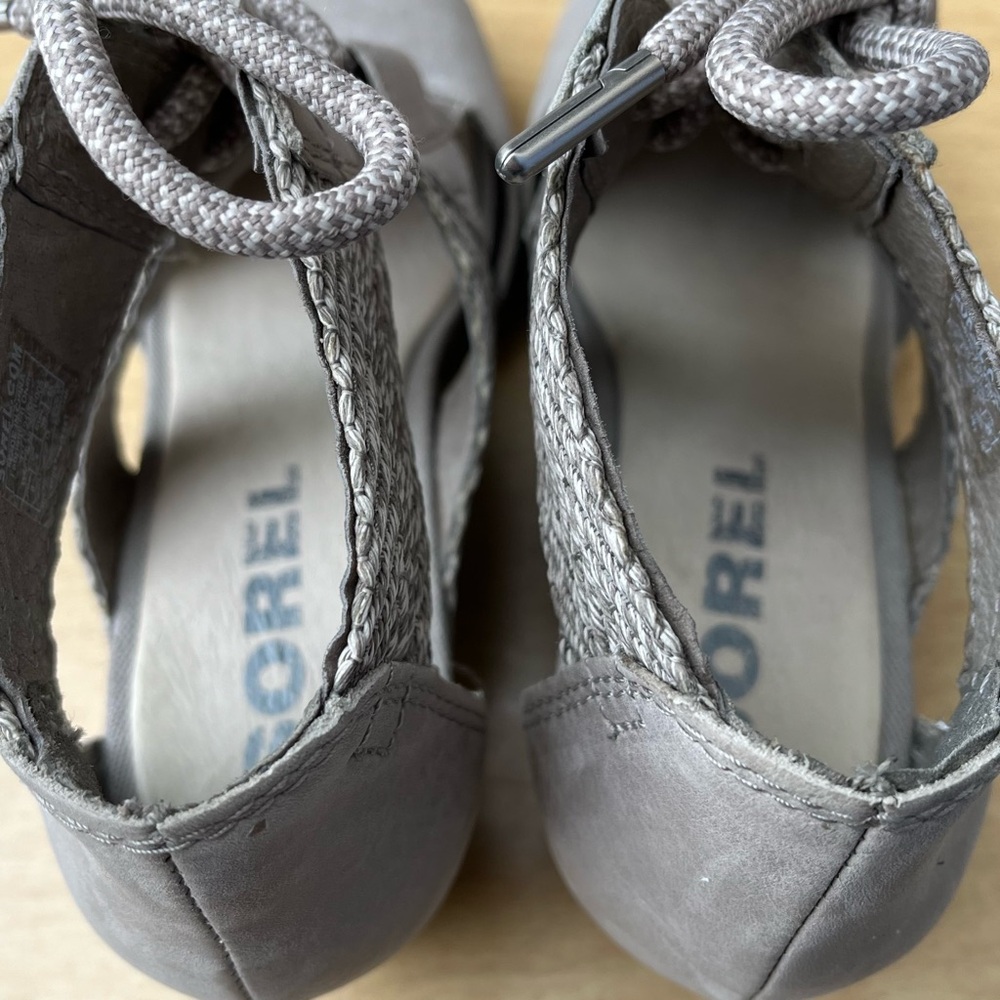 Sorel Wm’s Joanie Lace Up Leather & Canvas Wedge Sandals In Gray Sz 8 - Picture 12 of 16